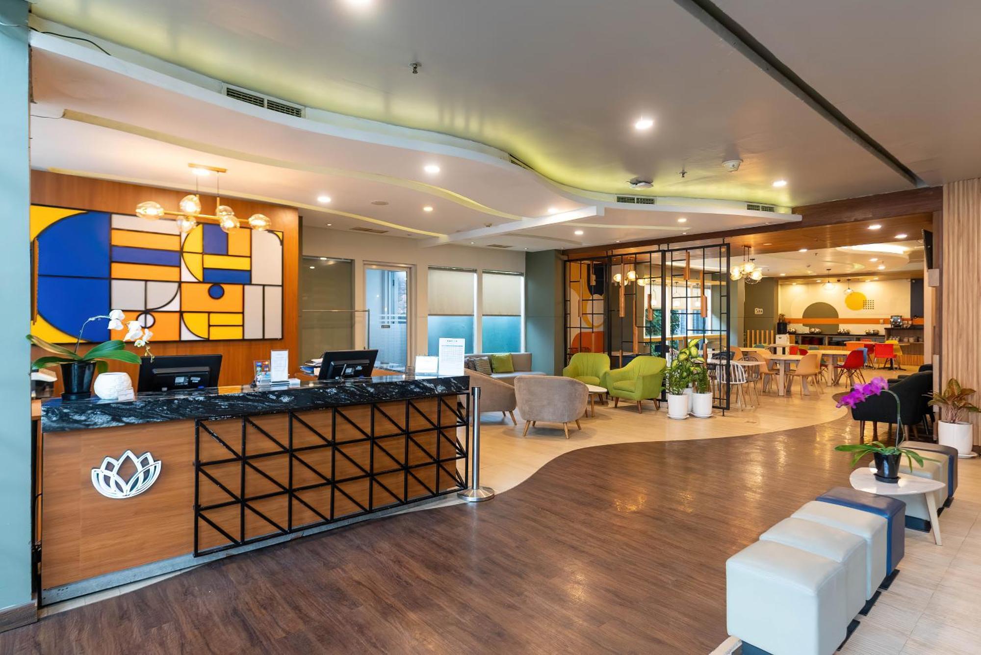 Ibis Budget Bandung Asia Afrika Exterior foto