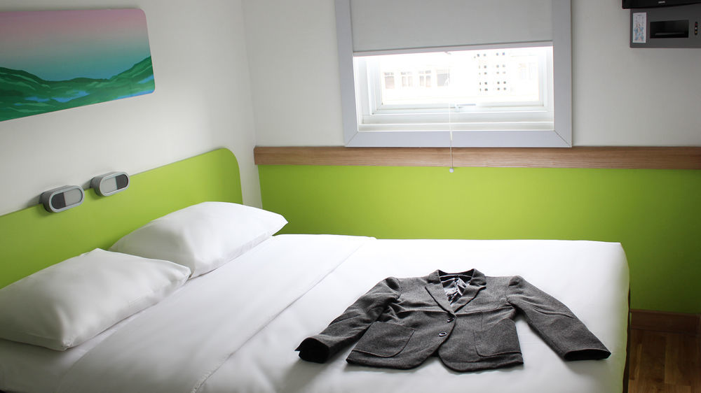 Ibis Budget Bandung Asia Afrika Exterior foto